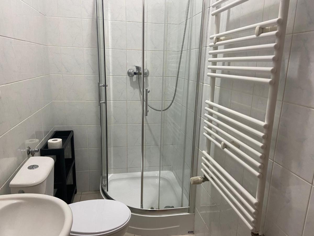 Zolta Walizka Gosciniec Hotell Podrzewie Eksteriør bilde